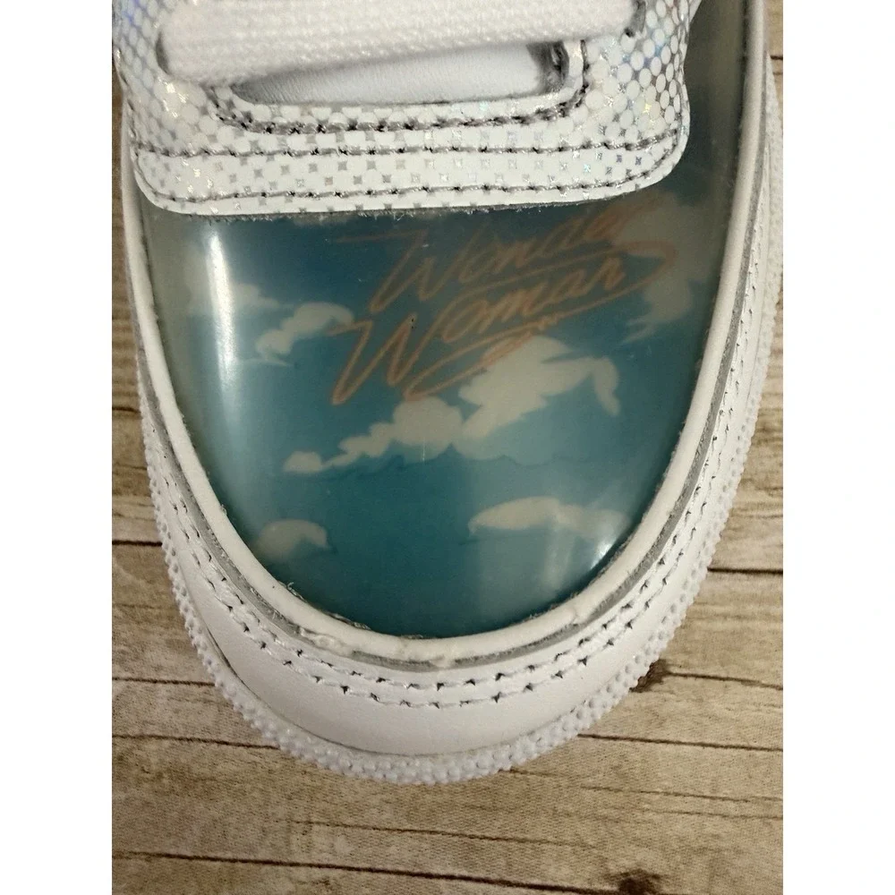 Reebok see photos